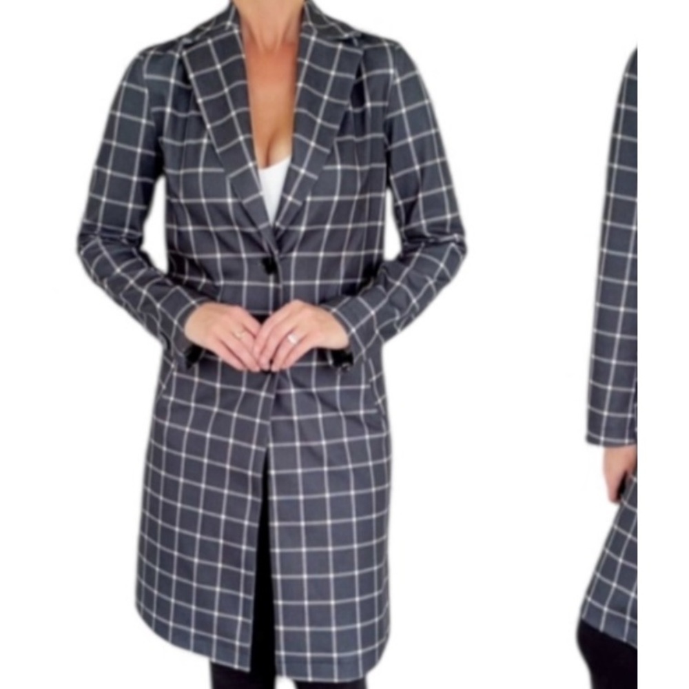 Heritage navy check trench coat!!! Button closure! Gorgeous quality!!!